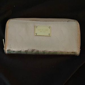 Michael Kors rose gold metallic wallet